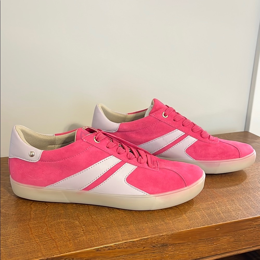 Naturalizer Pink and Light Lavender Low-Top Sneakers